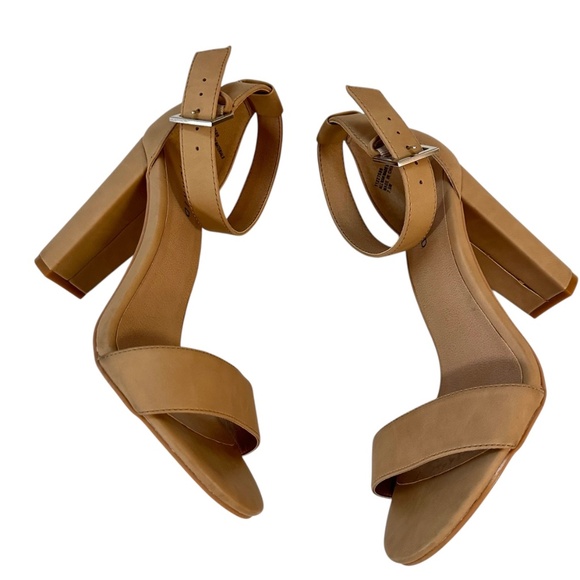 Torrid Shoes Women's Size 7.5 W Ankle Strap Cone Heel Beige Sandals - Picture 1 of 12